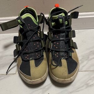 Nike Men Air Edge 270